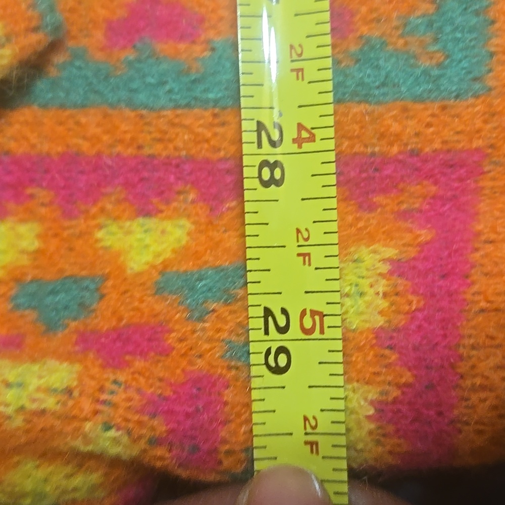 Colorful Geometric Patterned Cardigan - Picture 9 of 10